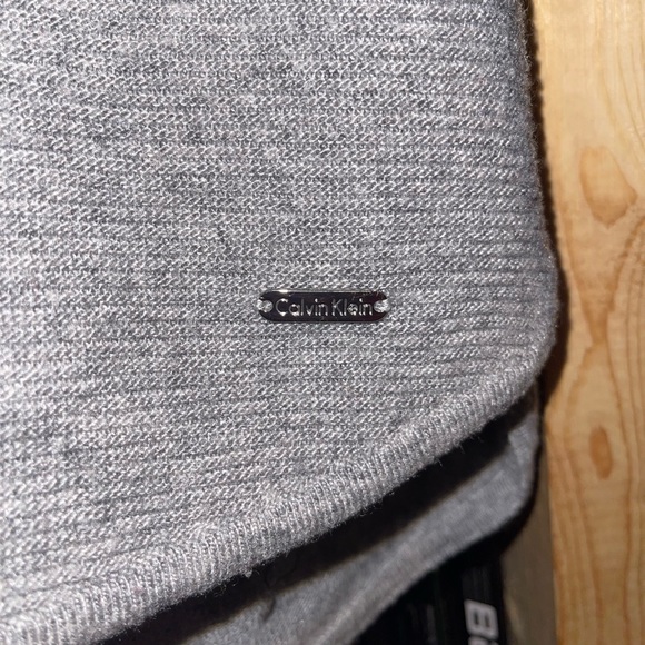 Calvin Klein Cowl neck knit sweater - Picture 4 of 5